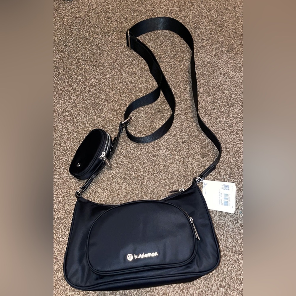 Black Lululemon Crossbody bag! NWT